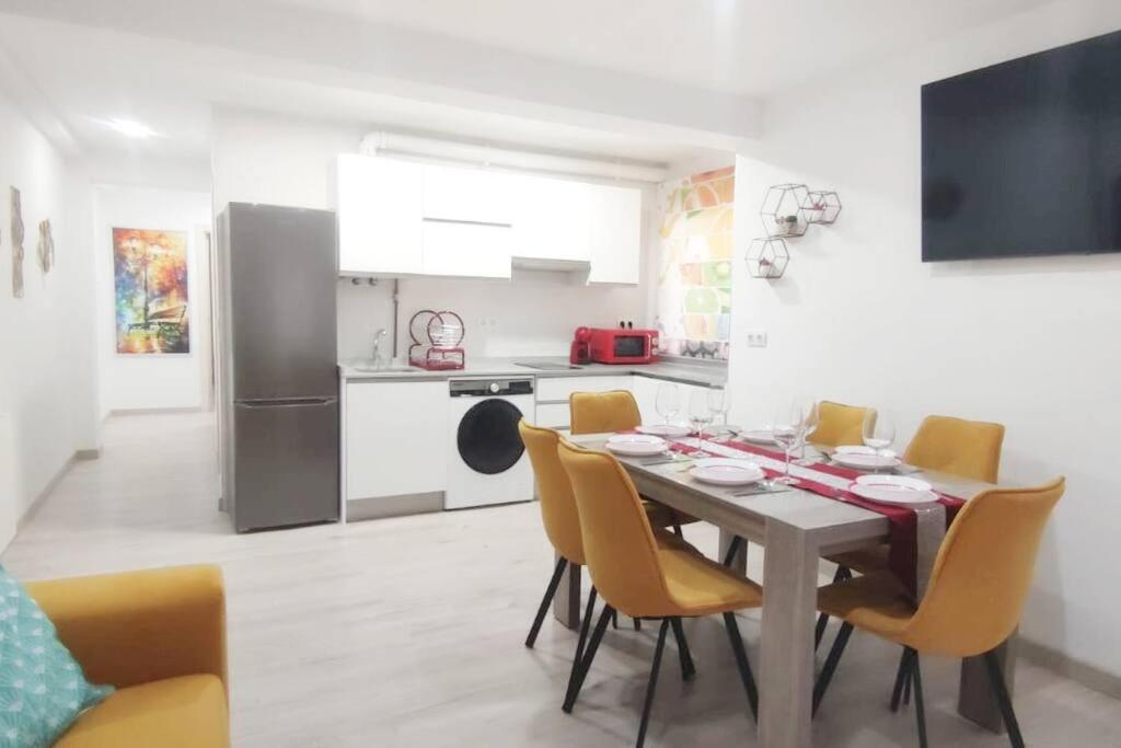 - Lujo - Parking, Maquina Arcade, Wifi Y Netflix Appartement Oviedo Buitenkant foto